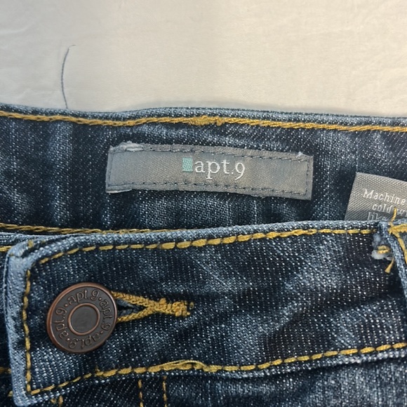 Apt 9 straight leg flap pocket - Picture 2 of 7